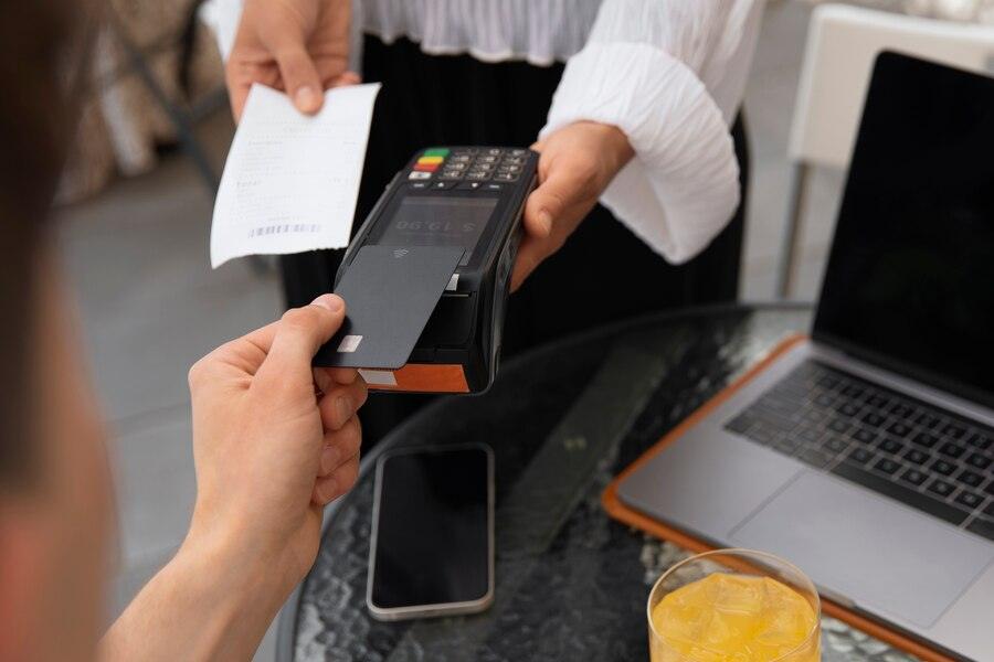 Payment Gateway Integration 101: Simplifying Online Payments
